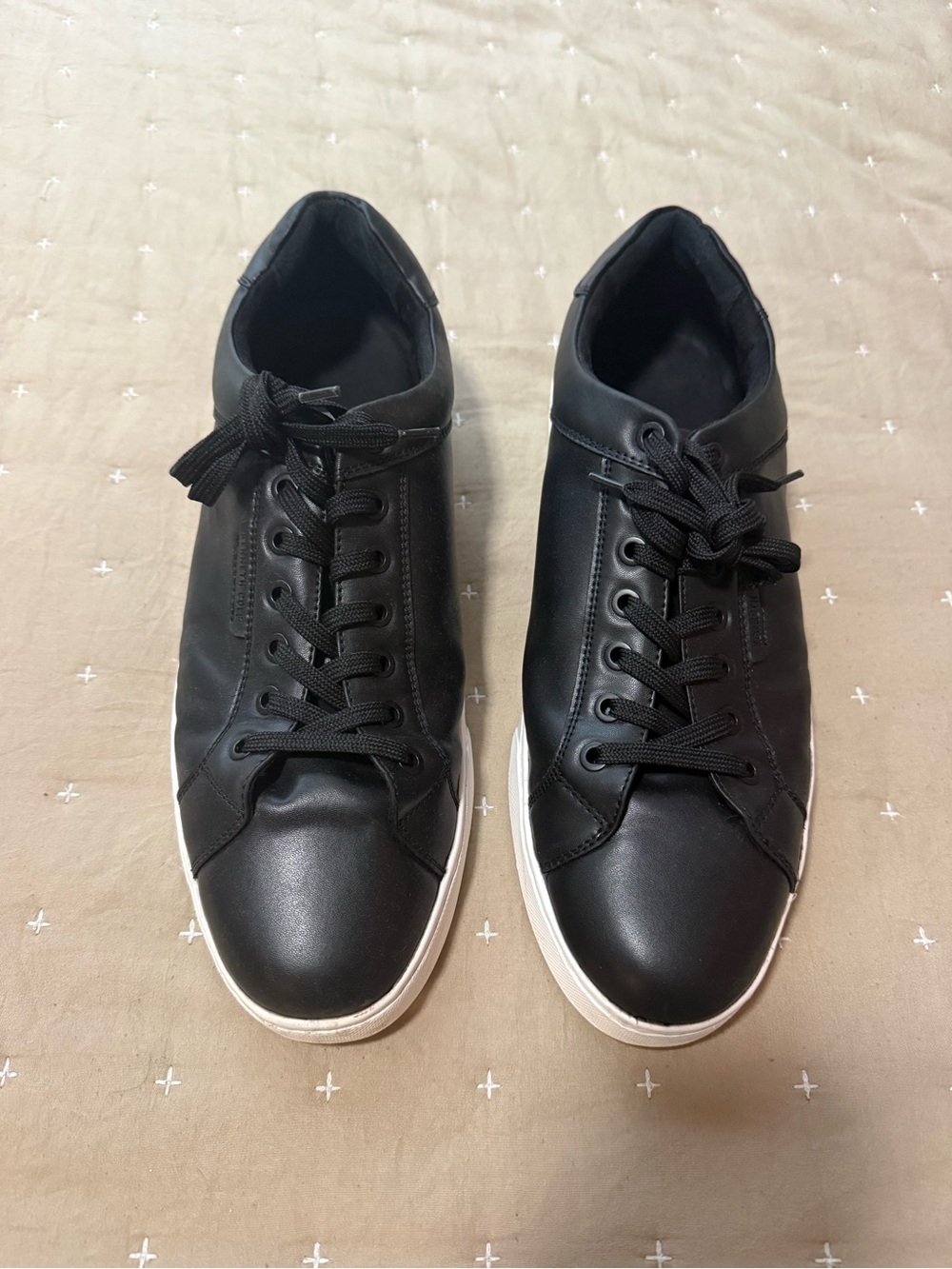 Kenneth Cole Men's Black Low-Top Leather Sneakers